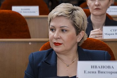 Евгений Солнцев впервые отчитался перед депутатами Заксобрания